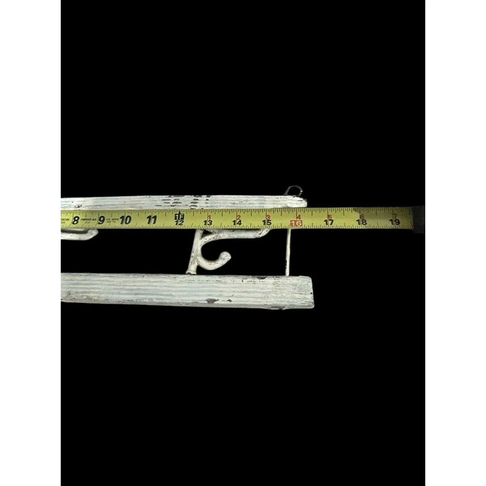 Vtg Painted Wood Rail & 3 Metal Swivel Hooks Wall Mounted Hanging Hat Coat Rack